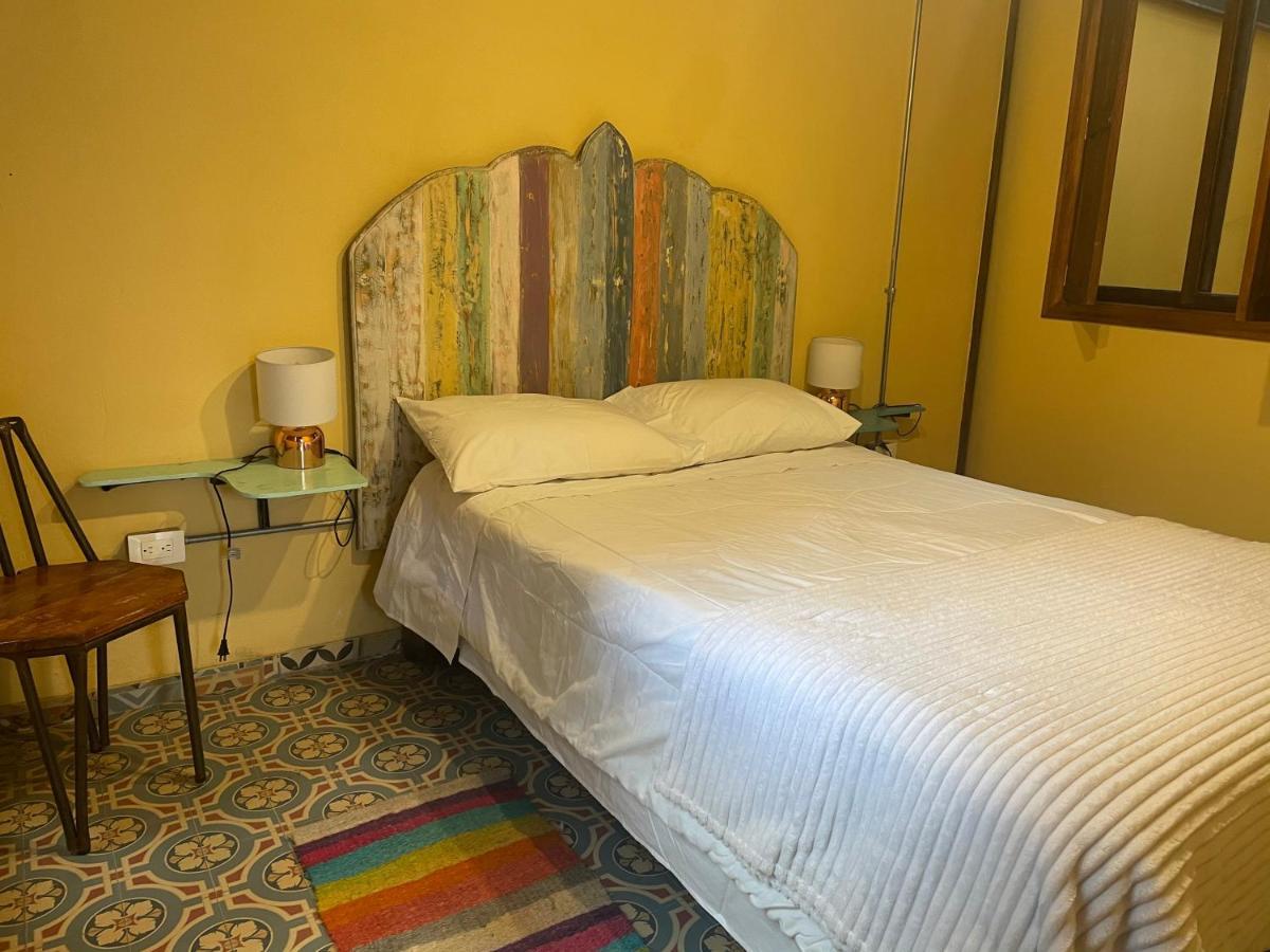 Hostal Casa Astromelia Bogotá Eksteriør billede