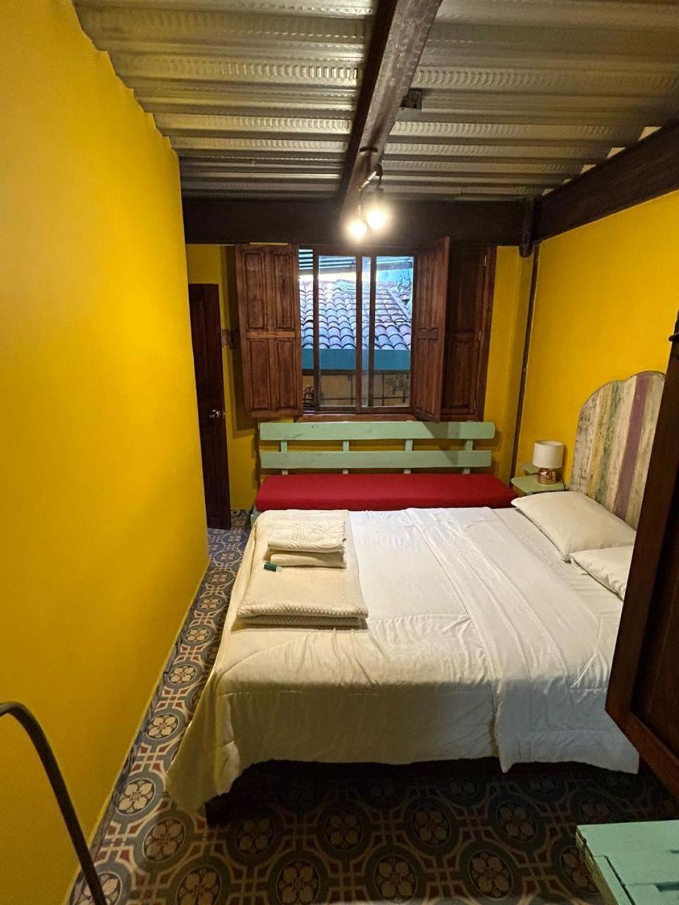 Hostal Casa Astromelia Bogotá Eksteriør billede